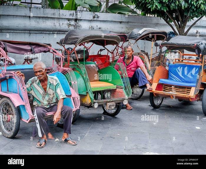 Naik Tuk Tuk